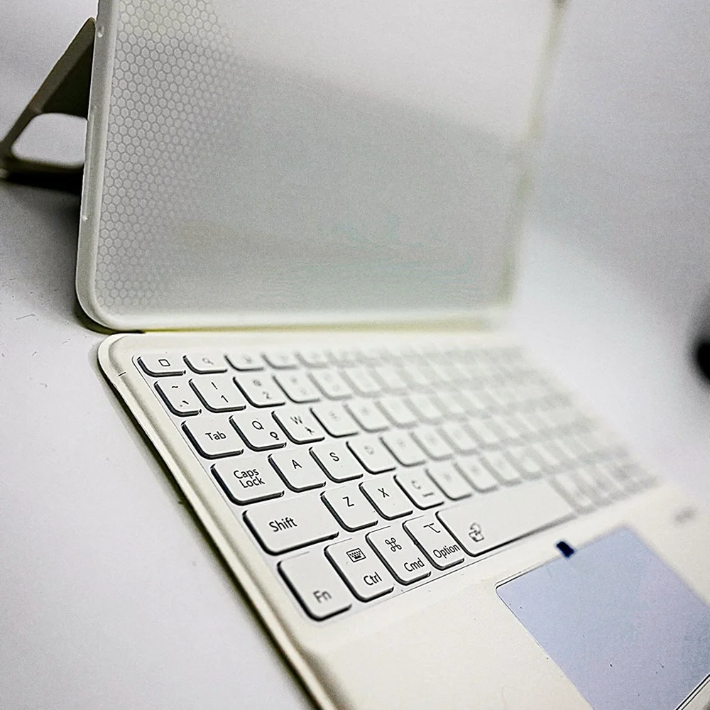 ZENLU iPad Pro 11 Case with Keyboard & Trackpad 2024 M4, Backlit, White